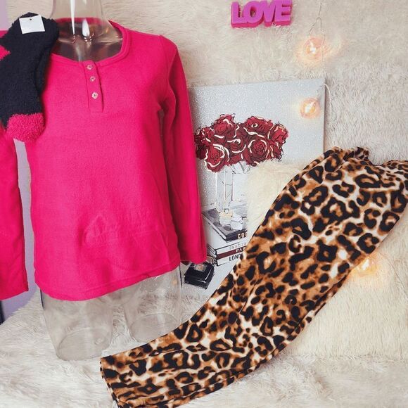 XOXO  Socks and pajama set NWT - Picture 1 of 4